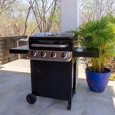 Casa Margarita - Stylish 3-Bdrm Home - Pool, Ocean & Sunset Views 南圣胡安 外观 照片
